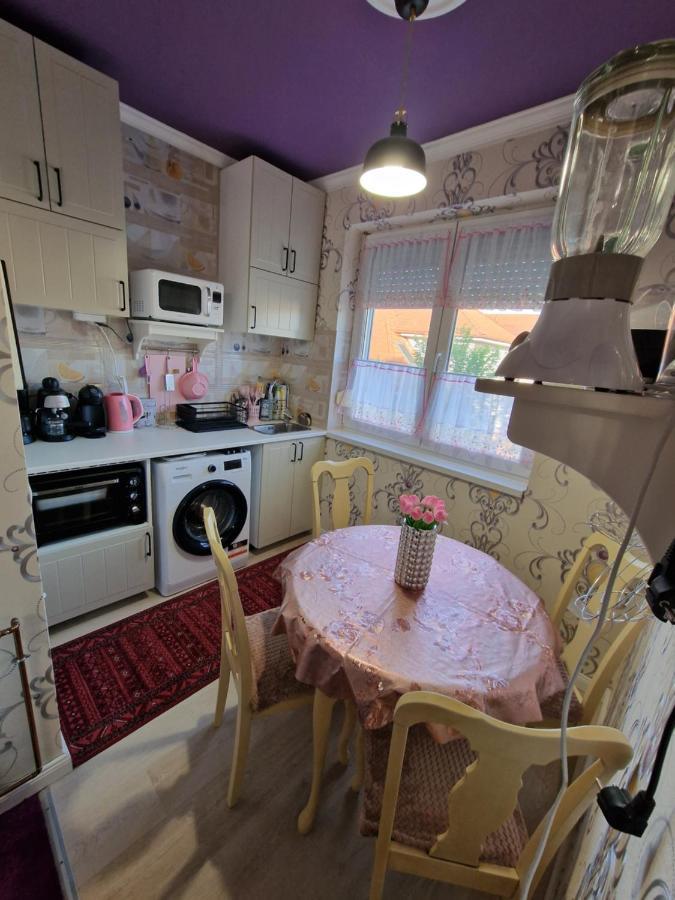 Kleopatra Apartman Hajdúszoboszló Zewnętrze zdjęcie