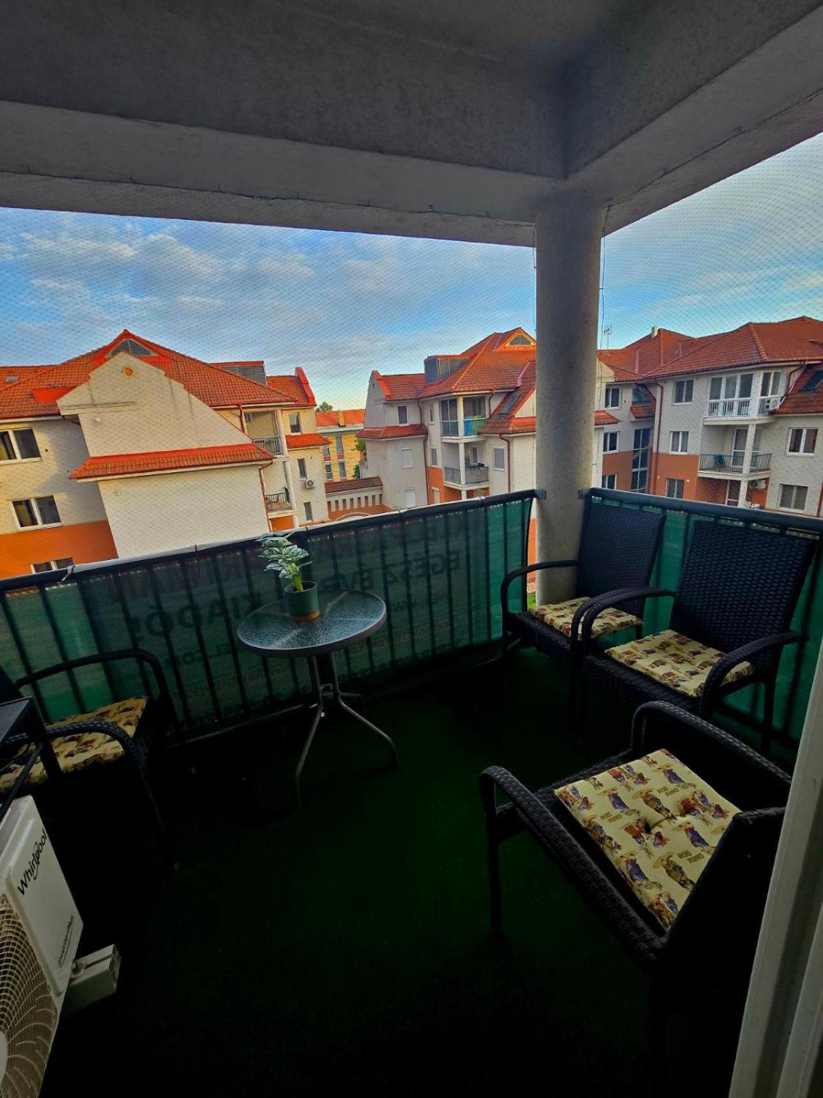 Kleopatra Apartman Hajdúszoboszló Zewnętrze zdjęcie